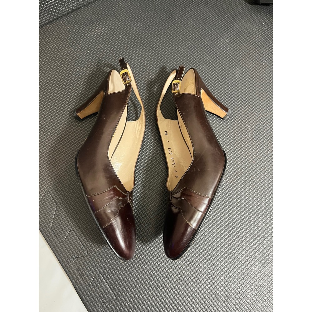 Vintage Salvatore Ferragamo Brown Kitten Heel Leather Pumps Brown Sz 7 AA Narrow - Picture 7 of 10